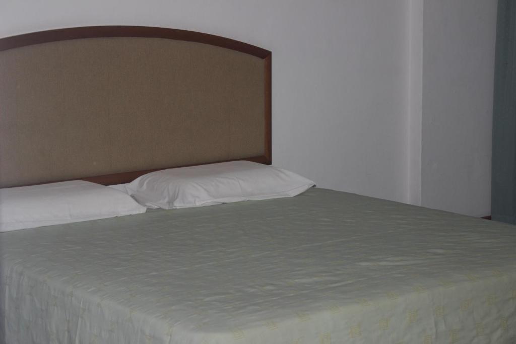 Khách sạn Supreme 3*